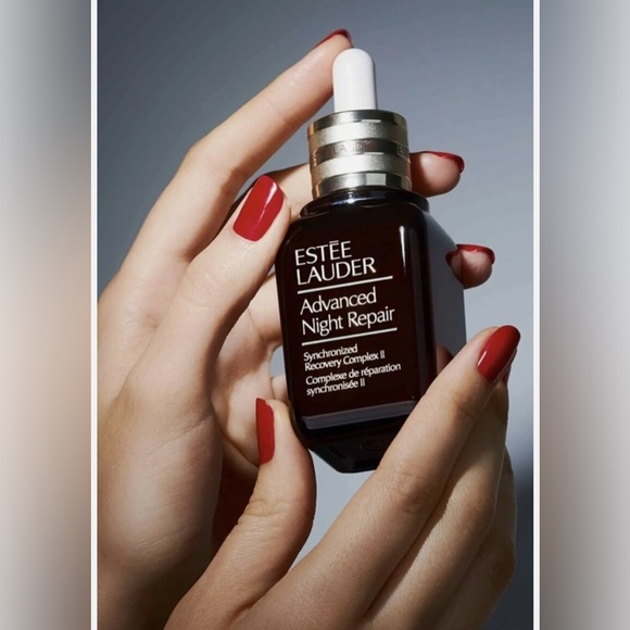 Estée Lauder Advanced Night Repair Synchronized Recovery Complex- .68 fl oz - Picture 2 of 4